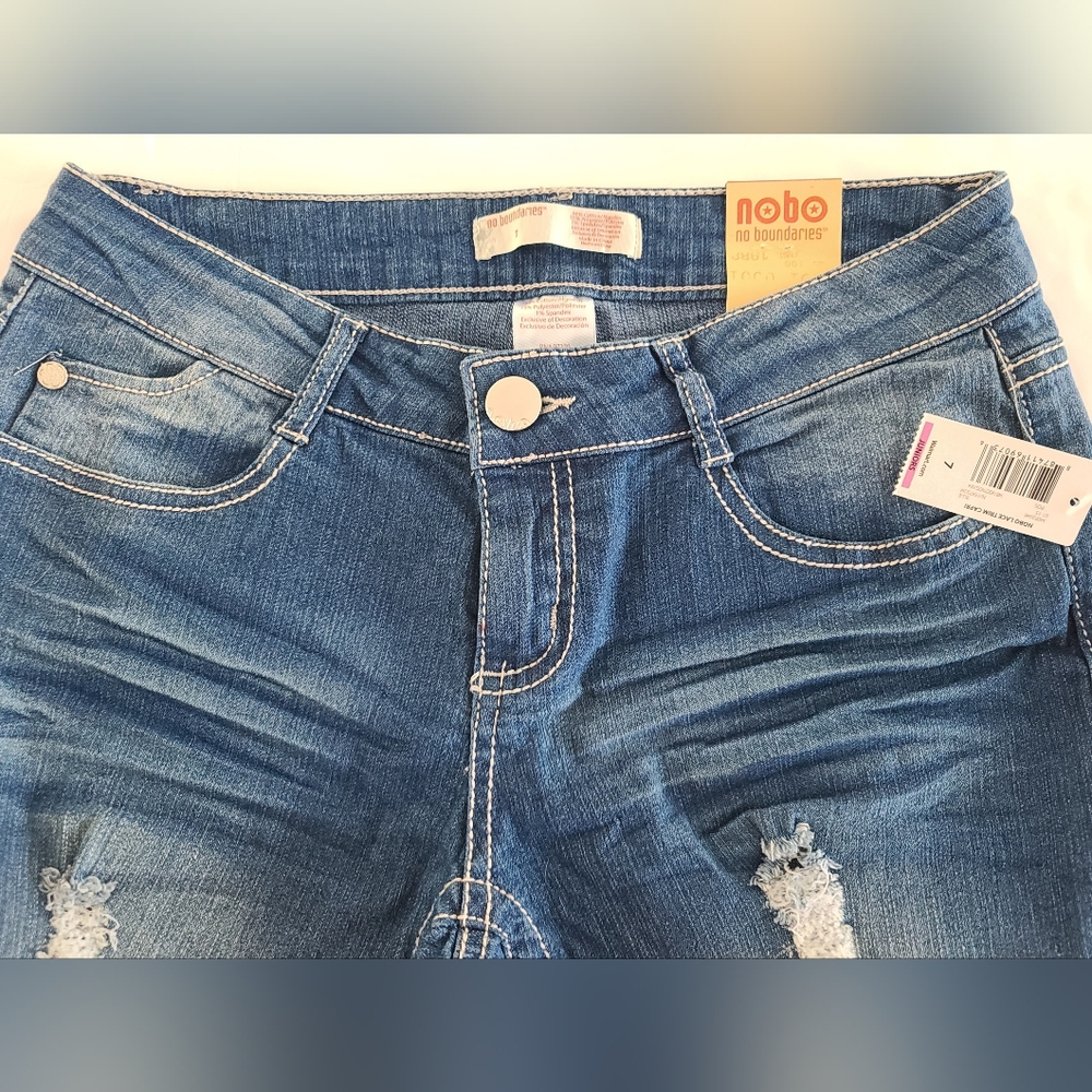 NOBO No Boundaries Lace Trim Capri Jeans Y2K Juniors Size 7 - Picture 3 of 4
